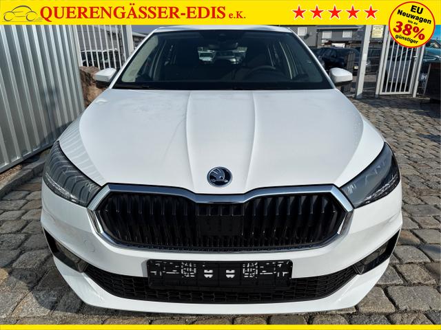 Skoda / Fabia / Wei&szlig; / / / , Beispielbilder, ggf. teilweise mit Sonderausstattung