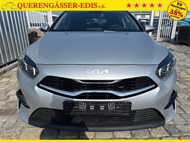 Kia / Ceed / Silber / / / , Beispielbilder, ggf. teilweise mit Sonderausstattung