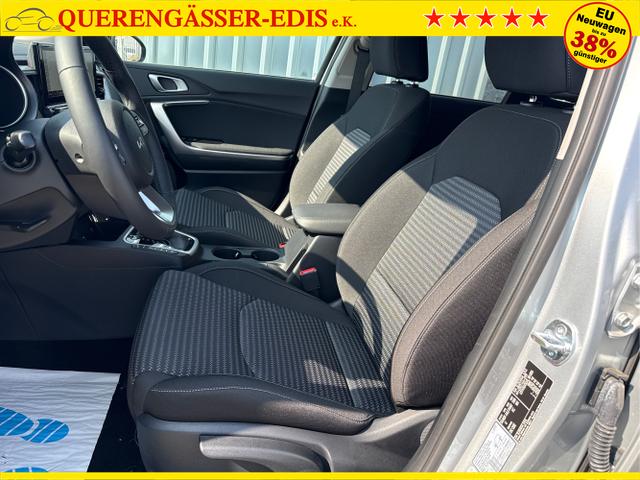 Kia / Ceed / Silber / / / , Beispielbilder, ggf. teilweise mit Sonderausstattung