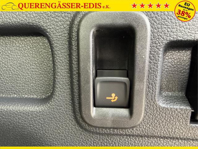 Volkswagen / Touran / Silber / / / , Beispielbilder, ggf. teilweise mit Sonderausstattung