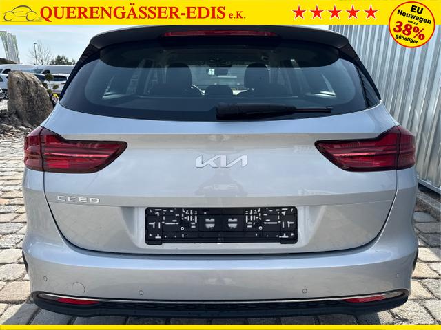 Kia / Ceed / Silber / / / , Beispielbilder, ggf. teilweise mit Sonderausstattung