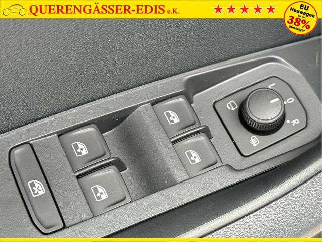 Skoda / Karoq / Wei&szlig; / / / , Beispielbilder, ggf. teilweise mit Sonderausstattung