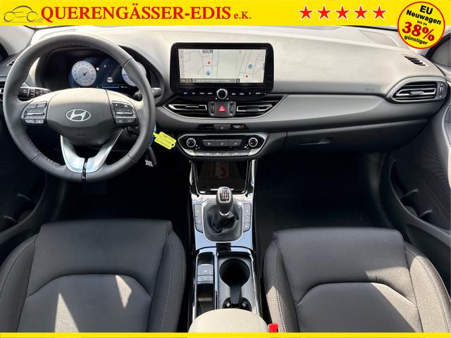 Hyundai / i30 / Blau / / / 