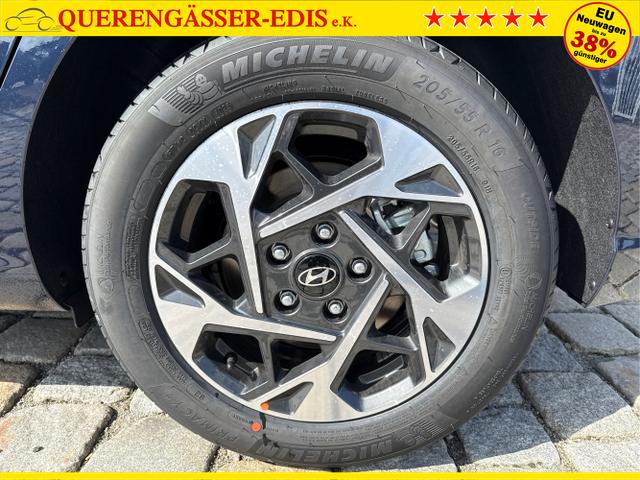 Hyundai / i30 / Blau / / / 