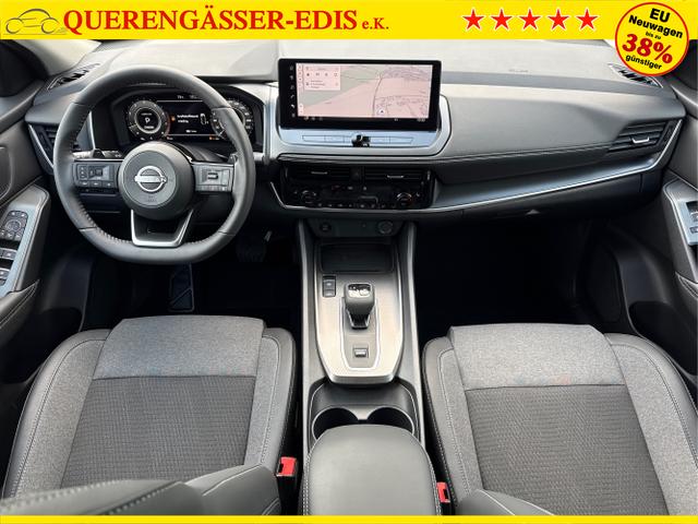 Nissan / Qashqai / Gr&uuml;n / / / , Beispielbilder, ggf. teilweise mit Sonderausstattung