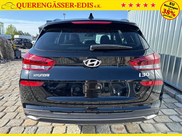 Hyundai / i30 Kombi / Schwarz / / / , Beispielbilder, ggf. teilweise mit Sonderausstattung