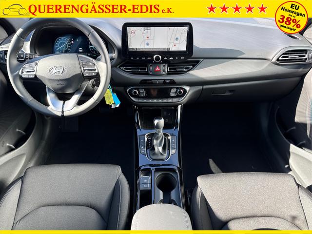 Hyundai / i30 Kombi / Schwarz / / / , Beispielbilder, ggf. teilweise mit Sonderausstattung