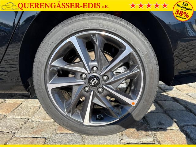 Hyundai / i30 Kombi / Schwarz / / / , Beispielbilder, ggf. teilweise mit Sonderausstattung