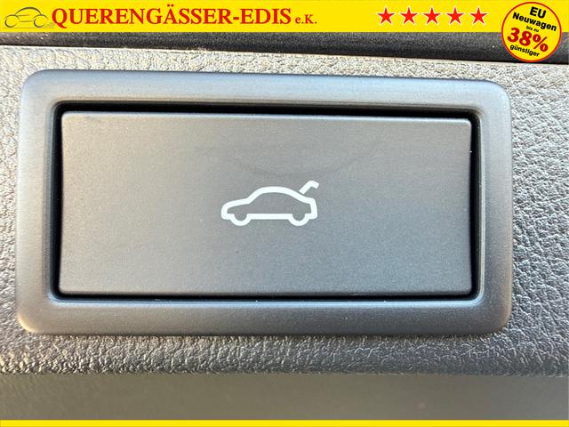 Skoda / Octavia Combi / Grau / / / , Beispielbilder, ggf. teilweise mit Sonderausstattung