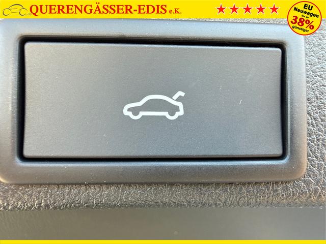 Skoda / Octavia Combi / Wei&szlig; / / / , Beispielbilder, ggf. teilweise mit Sonderausstattung