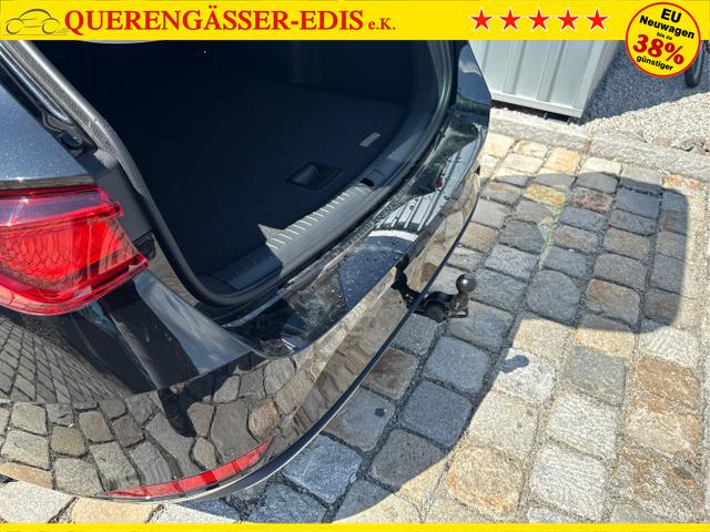 Seat / Leon Sportstourer / Schwarz / / / 