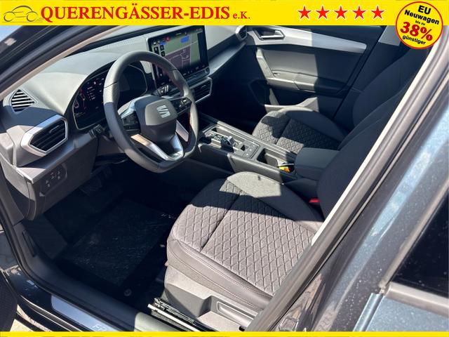 Seat / Leon Sportstourer / Grau / / / 
