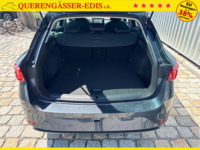 Seat / Leon Sportstourer / Grau / / / 