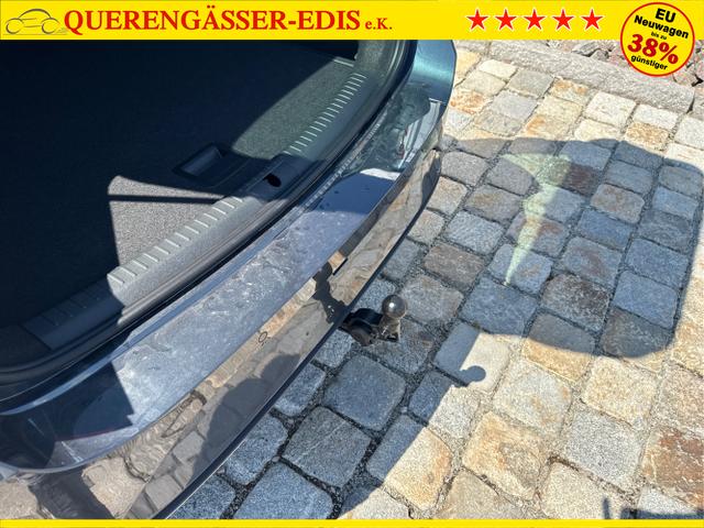 Seat / Leon Sportstourer / Grau / / / 