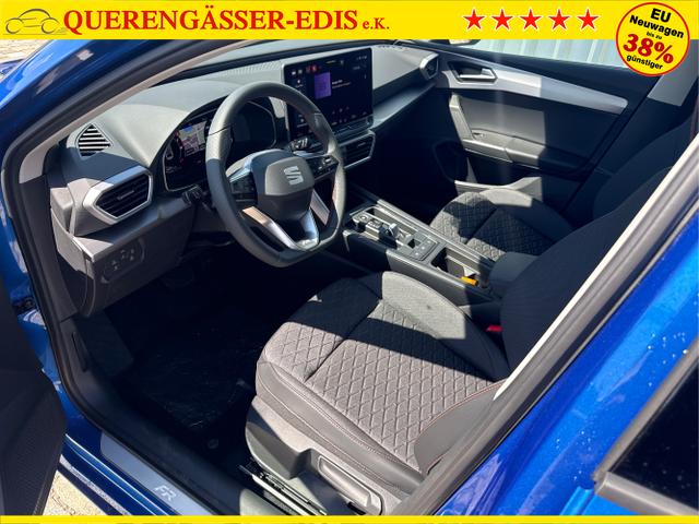 Seat / Leon Sportstourer / Blau / / / 