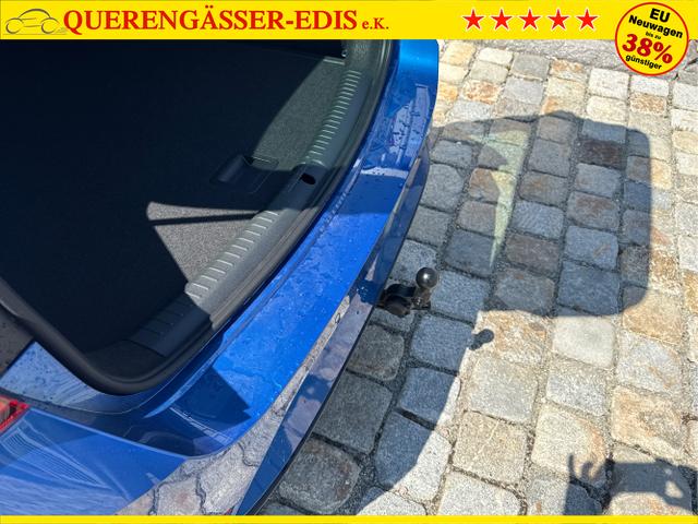 Seat / Leon Sportstourer / Blau / / / 
