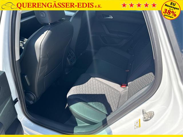 Seat / Leon Sportstourer / Wei&szlig; / / / 