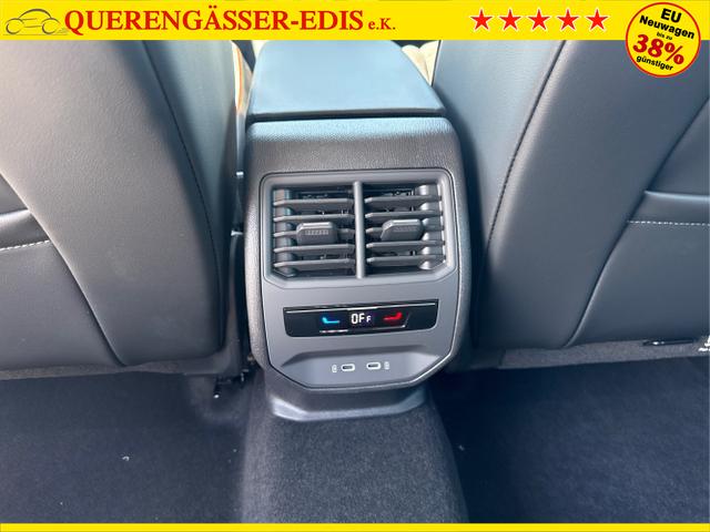 Seat / Leon Sportstourer / Wei&szlig; / / / 