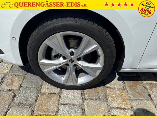 Seat / Leon Sportstourer / Wei&szlig; / / / 