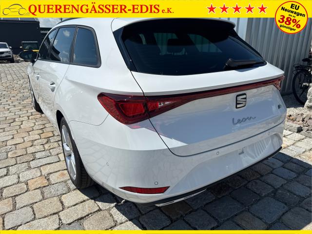 Seat / Leon Sportstourer / Wei&szlig; / / / 