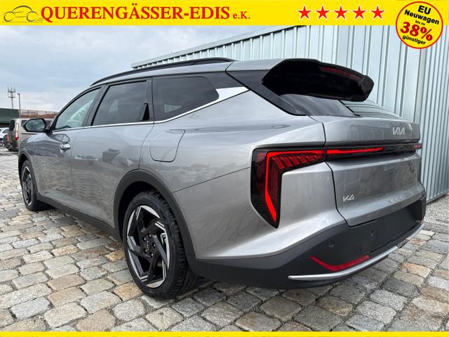 Kia / K4 Sportswagon / Silber / / / , Beispielbilder, ggf. teilweise mit Sonderausstattung