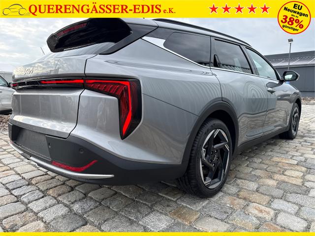 Kia / K4 Sportswagon / Silber / / / , Beispielbilder, ggf. teilweise mit Sonderausstattung