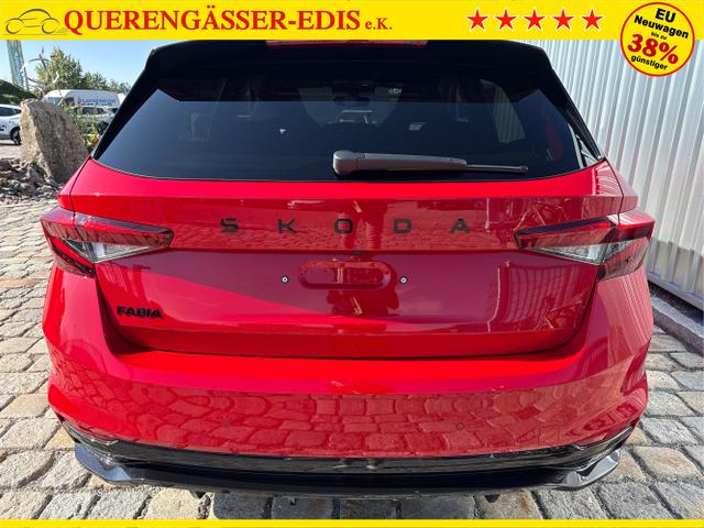Skoda / Fabia / Rot / / / 