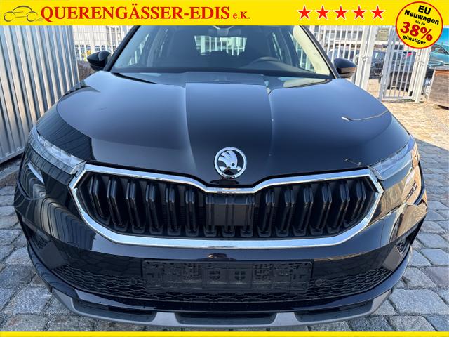 Skoda / Kamiq / Schwarz / / / 130 Jahre Premium Edition 1.5 TSI 150 PS DSG Anh&auml;ngerkupplung-AppleCarPlay-AndroidAuto-Winterpaket-Alcantara-DAB-Tempomat-Totwinkelassist-Kamera-SunSet-el.Heckklappe-17''Alu, Beispielbilder, ggf. teilweise mit Sonderausstattung
