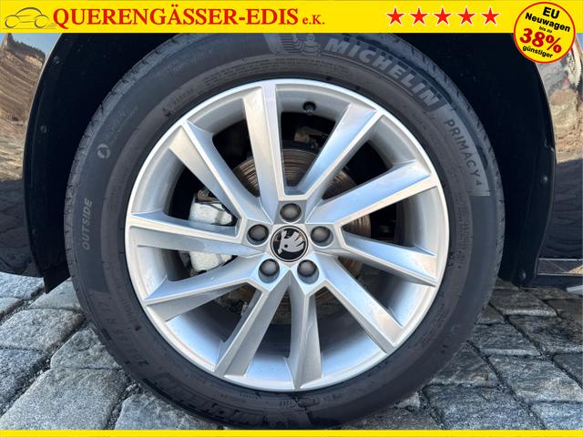Skoda / Kamiq / Schwarz / / / 130 Jahre Premium Edition 1.5 TSI 150 PS DSG Anh&auml;ngerkupplung-AppleCarPlay-AndroidAuto-Winterpaket-Alcantara-DAB-Tempomat-Totwinkelassist-Kamera-SunSet-el.Heckklappe-17''Alu, Beispielbilder, ggf. teilweise mit Sonderausstattung