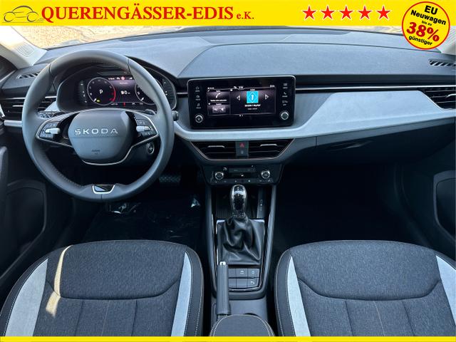Skoda / Kamiq / Grau / / / 130 Jahre Premium Edition 1.5 TSI 150 PS DSG Anh&auml;ngerkupplung-AppleCarPlay-AndroidAuto-Winterpaket-Alcantara-DAB-Tempomat-Totwinkelassist-Kamera-SunSet-el.Heckklappe-17''Alu-Sofort, Beispielbilder, ggf. teilweise mit Sonderausstattung