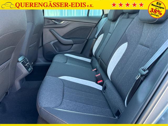 Skoda / Kamiq / Grau / / / 130 Jahre Premium Edition 1.5 TSI 150 PS DSG Anh&auml;ngerkupplung-AppleCarPlay-AndroidAuto-Winterpaket-Alcantara-DAB-Tempomat-Totwinkelassist-Kamera-SunSet-el.Heckklappe-17''Alu-Sofort, Beispielbilder, ggf. teilweise mit Sonderausstattung