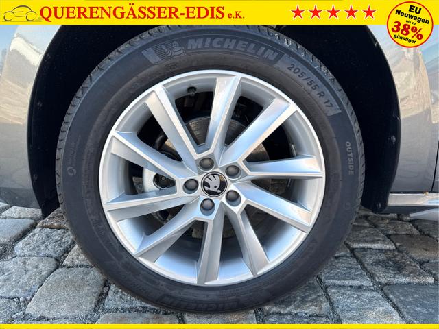Skoda / Kamiq / Grau / / / 130 Jahre Premium Edition 1.5 TSI 150 PS DSG Anh&auml;ngerkupplung-AppleCarPlay-AndroidAuto-Winterpaket-Alcantara-DAB-Tempomat-Totwinkelassist-Kamera-SunSet-el.Heckklappe-17''Alu-Sofort, Beispielbilder, ggf. teilweise mit Sonderausstattung