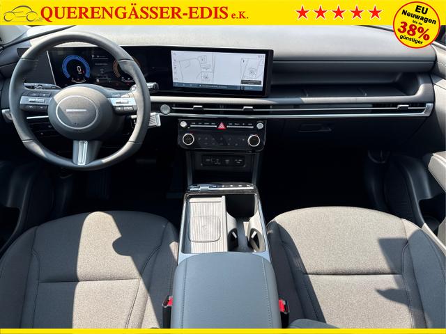 Hyundai / TUCSON / Wei&szlig; / / / GO 1.6 T-GDI 2WD 7DCT 150PS -NAVI-KLIMAAUTOM-ALU18-SHZ-WINTER-LED-PDC-KAMERA-KEYLESS GO, Beispielbilder, ggf. teilweise mit Sonderausstattung