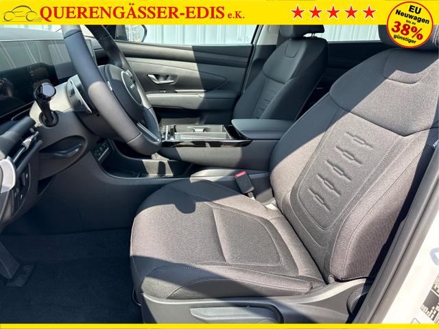 Hyundai / TUCSON / Wei&szlig; / / / GO 1.6 T-GDI 2WD 7DCT 150PS -NAVI-KLIMAAUTOM-ALU18-SHZ-WINTER-LED-PDC-KAMERA-KEYLESS GO, Beispielbilder, ggf. teilweise mit Sonderausstattung