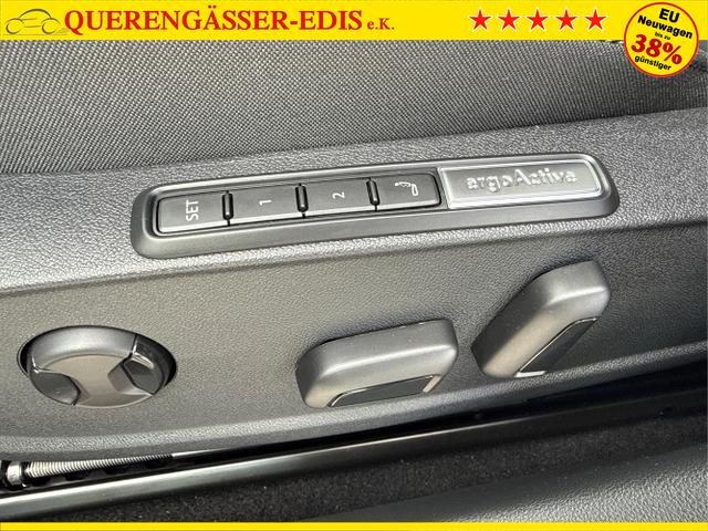 Volkswagen / Golf / Grau / / / 