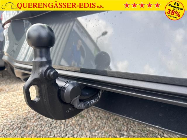 Volkswagen / Golf / Grau / / / 