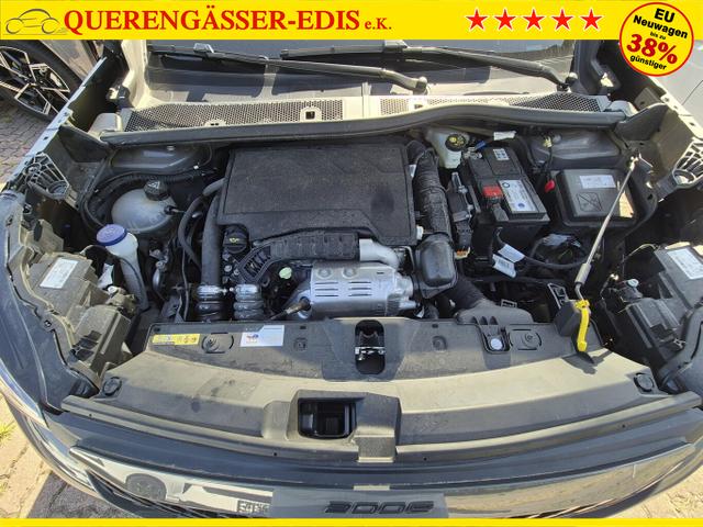 Peugeot 2008 Allure 1.2 PureTech 130 Aut. Nav PDC Temp 