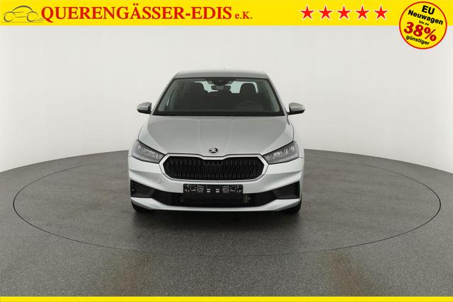 Skoda Fabia Ambition 1.0 TSI Ambition, Kamera, LED, SmartLink, Winter 