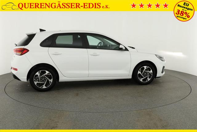 Hyundai i30 1.0 T-GDI DCT Family, Navi, Kamera, LED, 16-Zoll, Winterpaket 