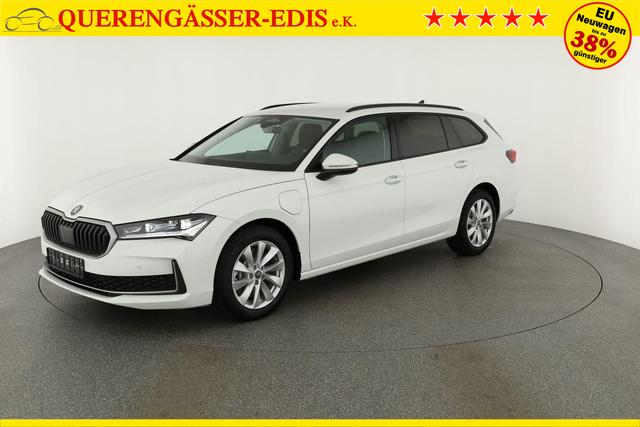 Skoda Superb Combi 1.5 TSI iV 150kW Selection DSG Selection, AHK, Matrix, Side, el. Klappe, Navi 