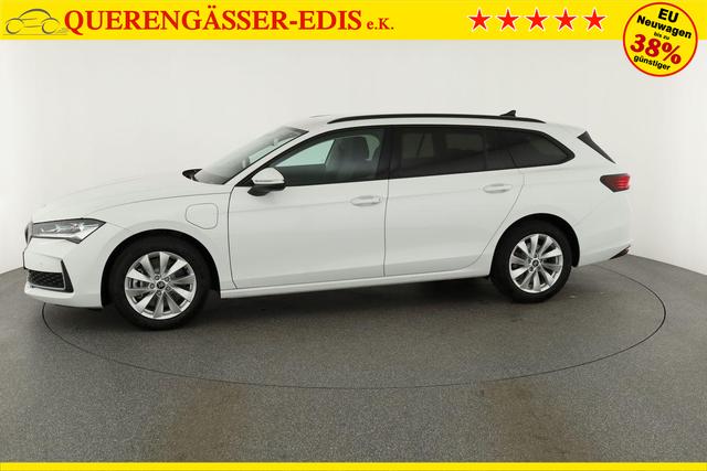 Skoda Superb Combi 1.5 TSI iV 150kW Selection DSG Selection, AHK, Matrix, Side, el. Klappe, Navi 