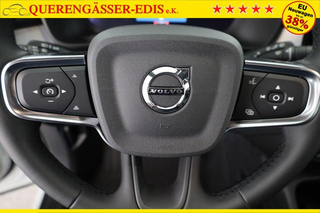 Volvo XC40 Core 2WD B3 Mild-Hybrid Core, Navi, Thors Hammer, Winter, Kamera, el. Klappe 
