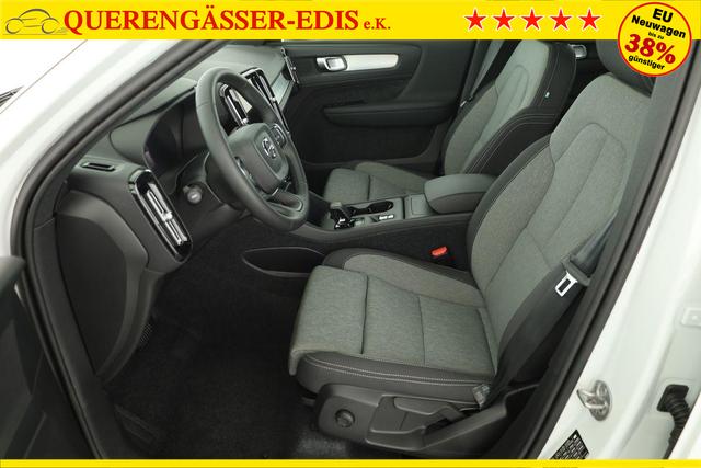 Volvo XC40 Core 2WD B3 Mild-Hybrid Core, Navi, Thors Hammer, Winter, Kamera, el. Klappe 