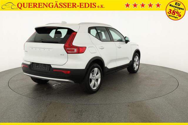 Volvo XC40 Core 2WD B3 Mild-Hybrid Core, Navi, Thors Hammer, Winter, Kamera, el. Klappe 