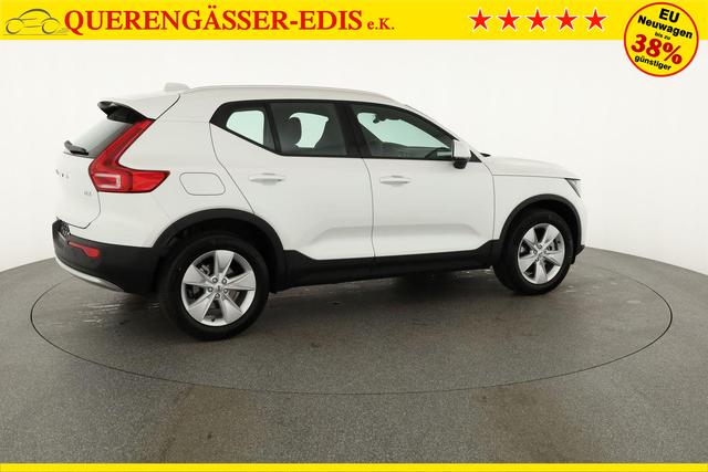 Volvo XC40 Core 2WD B3 Mild-Hybrid Core, Navi, Thors Hammer, Winter, Kamera, el. Klappe 