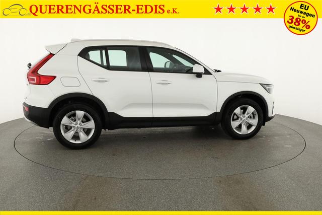Volvo XC40 Core 2WD B3 Mild-Hybrid Core, Navi, Thors Hammer, Winter, Kamera, el. Klappe 