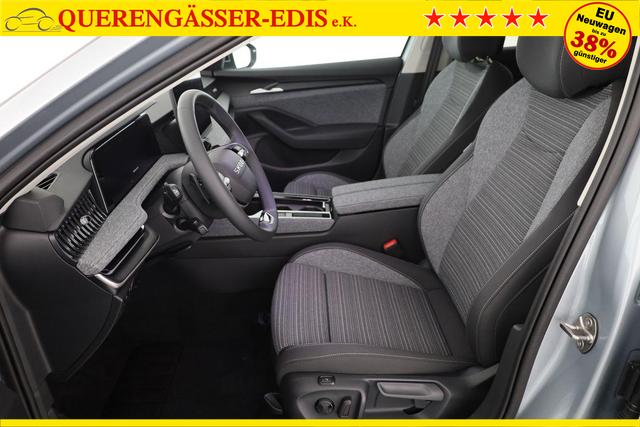 Skoda Superb Combi 1.5 TSI iV 150kW Selection DSG Selection, AHK, Matrix, Side, el. Klappe, Navi 
