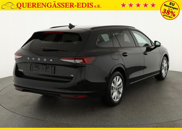 Skoda Superb Combi 1.5 TSI iV 150kW Selection DSG Selection, AHK, Matrix, Side, el. Klappe, Navi 