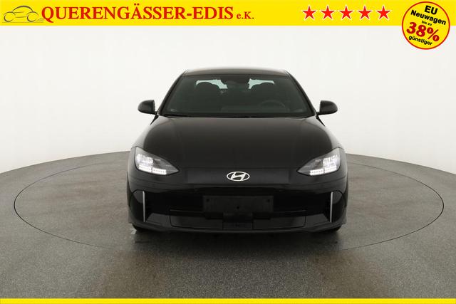 Hyundai IONIQ 6 77,4 kWh Base Long Range, Navi, Kamera, Winterpaket, Wärmepumpe 
