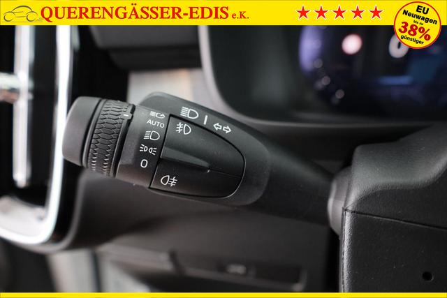 Volvo XC40 Core 2WD B3 Mild-Hybrid Core, AHK, Navi, LED, Winter, Kamera, el. Klappe 